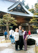 K.T. (prvn� turn� v Japonsku)